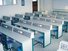 鋼木結(jié)構物理綜合實驗室